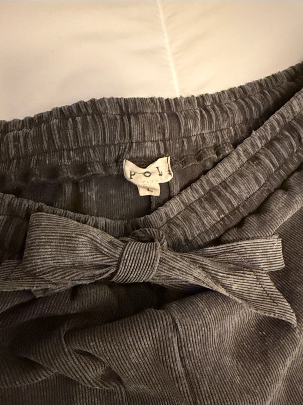POL gray Wide-Leg Heart Spray-Print ribbed Sweatpants. NWT oversized Size L - Picture 3 of 6